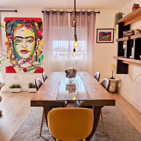 Sr Luxury Penthouse Apartment